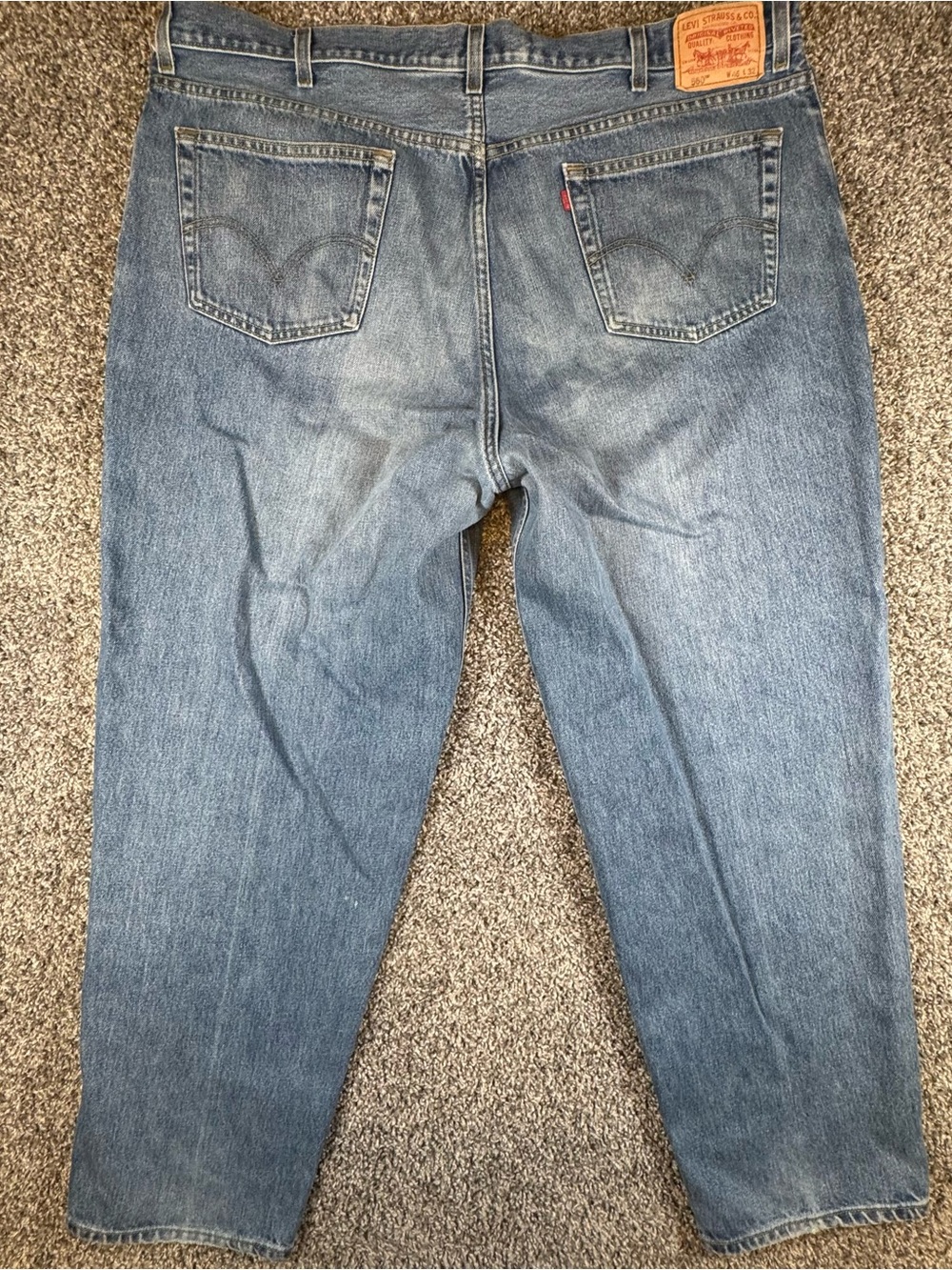 Levis 560 Jeans Mens 46x32 Blue Comfort Fit Loose Tapered Leg Denim Pants Y2K - Picture 3 of 9